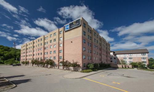 Residence & Conference Centre - Kitchener-Waterloo - Accommodation - Kitchener