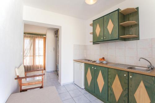 Cuina, Stefanis House in Skiathos Island