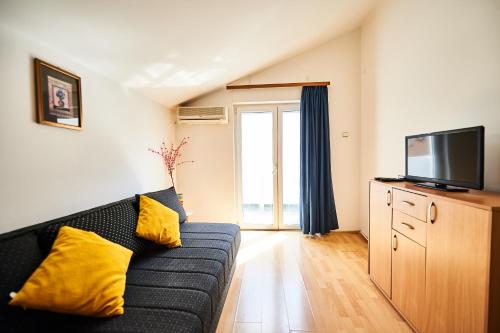 Apartments Mont - image 2