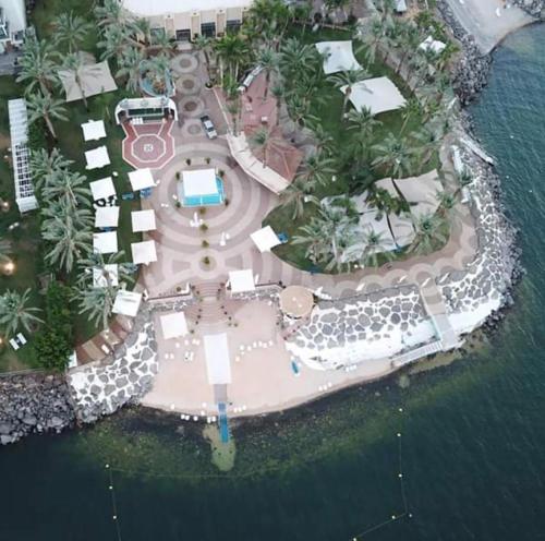 Exterior view, On The Lake in Lakeside City Center