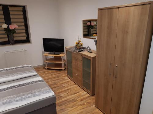 Ferienhaus Ixheim Bitscher Str.70 3.2km von Hünefeldstraße entfernt