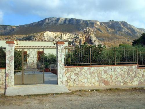  villetta mare sebastian, Pension in Pizzolungo