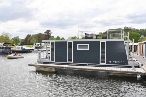 Pohled zvenku, Cozy floating boatlodge "Het Vrijthof" in Heugem