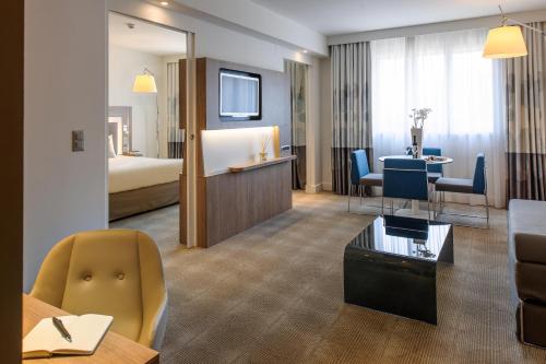 設施, 盧加諾諾富特酒店 (Novotel Lugano Paradiso Hotel) in 盧加諾