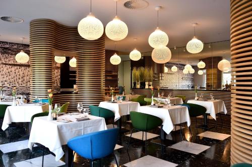 Restaurant, Hotel Vatel 4* Superior in Martigny