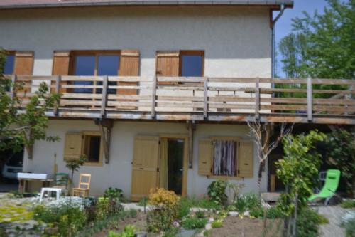 Фасада на хотела, Petit appartement en montagne in Saint-Julien-en-Champsaur