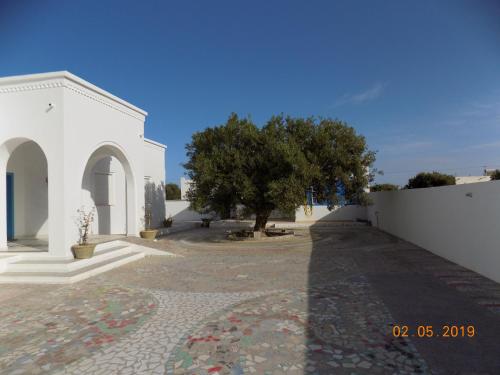 Dārzs, Dar Mamina in Hassi El Jerbi