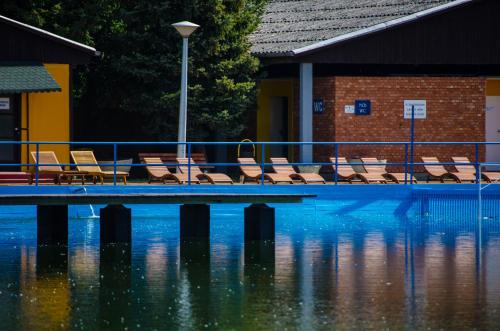 Sziksosfurdo Strand es Kemping in Domaszék