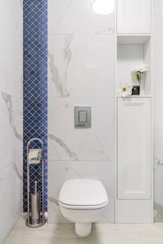 Blue Marina - OKRZEI Residence - by Lion Apartments - image 4