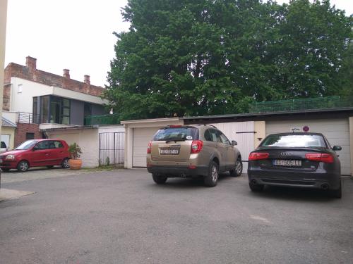 The Bridge - private parking - image 3