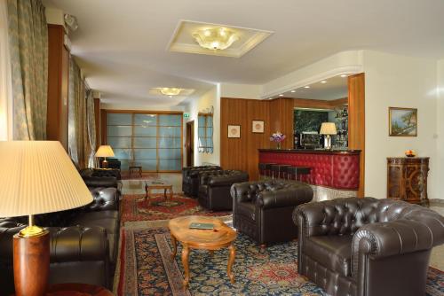 共用Lounge/電視區, Hotel Rossini  in 佩薩羅市中心