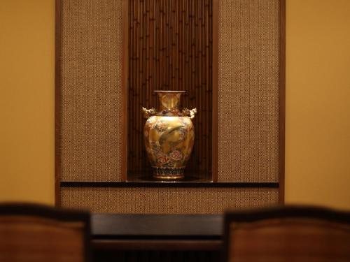 Room with Tatami Area and Hot Spring Bath image 5