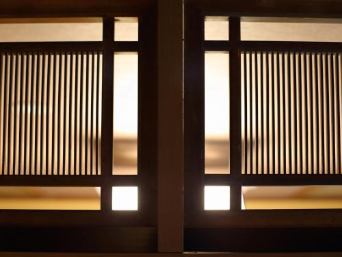 Room with Tatami Area and Hot Spring Bath image 3