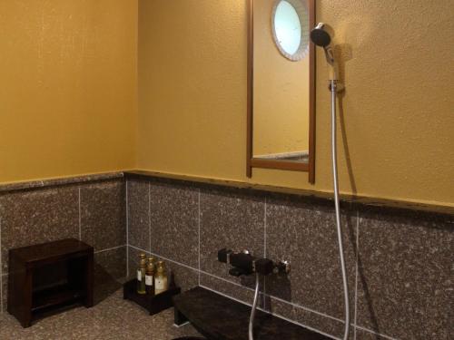 Room with Tatami Area and Hot Spring Bath image 5