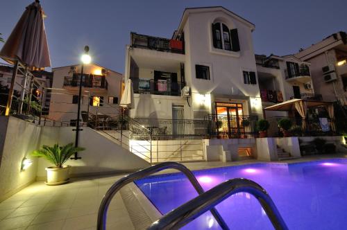Vila Đurić - Ex Hotel Đurić, Petrovac na Moru