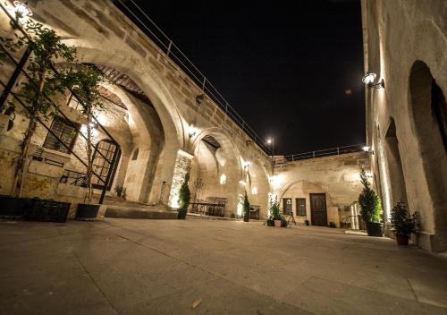 Harkasos Cave Hotel - image 7