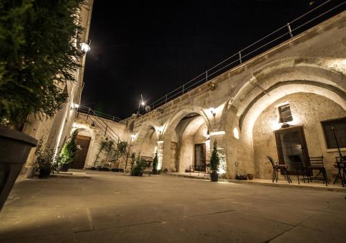 Harkasos Cave Hotel - image 12
