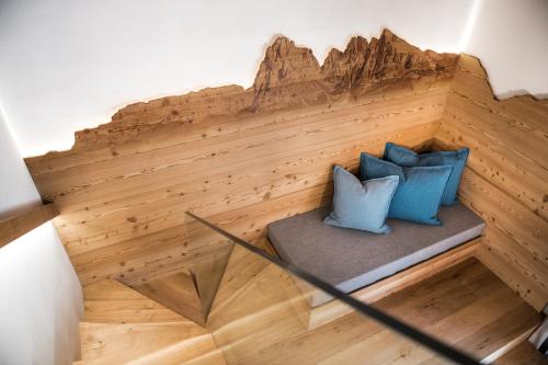 Les Dolomites Mountain Lodges