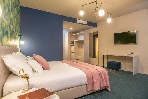 Priska Med Luxury Rooms - Accommodation - Split