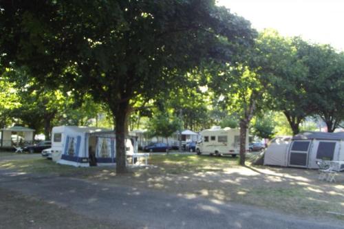 CAMPING PARADIS FAMILY des ISSOUX