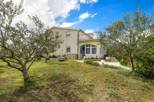  Apartman Lovre in Skradin