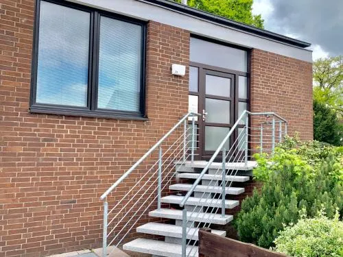 Moderner Bungalow, 20 Minuten bis Hannover City, 24h Check-In in Garbsen, Deutschland