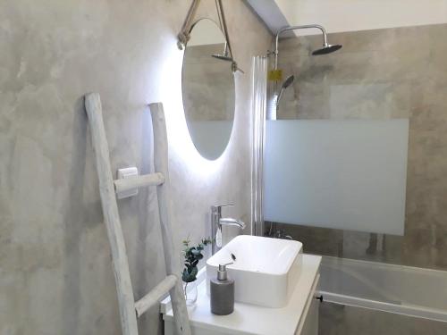 Apartment with Sea View room in Atlantico 8- Vista Mar Ar-Condicionado 80mt Praia Wifi