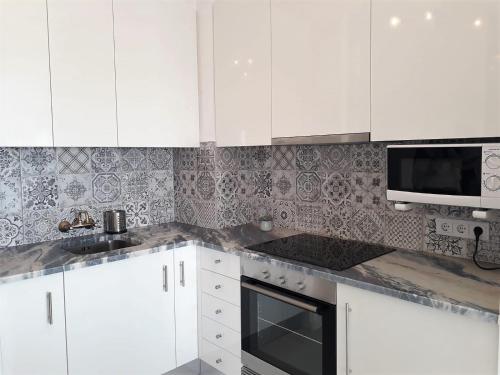  Atlantico 8- Vista Mar, Ar-Condicionado, 80mt Praia, Wifi in Quarteira