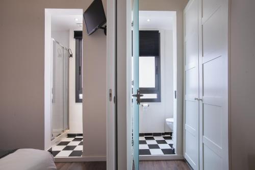 Standard Apartment image 4
