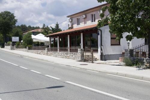  Restaurant Antonio in Vozilići