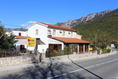  Restaurant Antonio in Vozilići