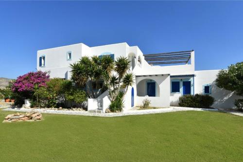  Seafront Villa Franca, Kolympithres, Ferienwohnung in Kolympithres
