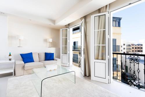  Rooms & Suites Loft 2H Deluxe Edition Arrecife in Arrecife