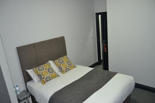 Manor House London London