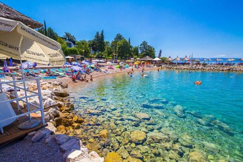 Apartments with a parking space Njivice Krk - 15904 - main image
