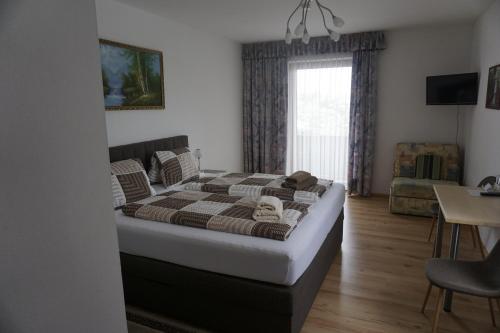 奧塔度假賓館 (Pension-Ferienwohnung Rotar) in 濱湖法克