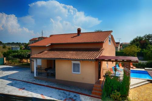  Apartment Complex Danny with common pool and BBQ, Pension in Kukci