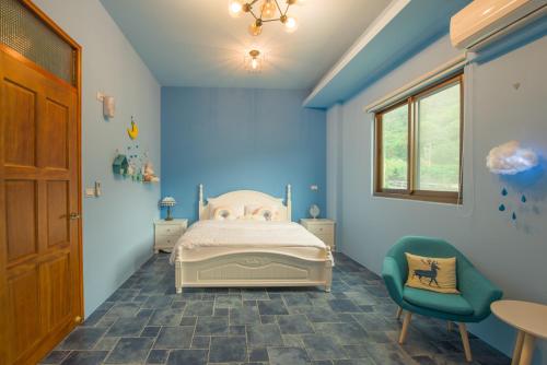 Deluxe Double Room image 7
