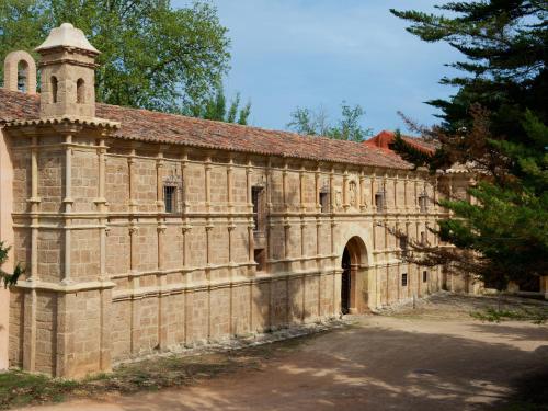 Monasterio De Piedra