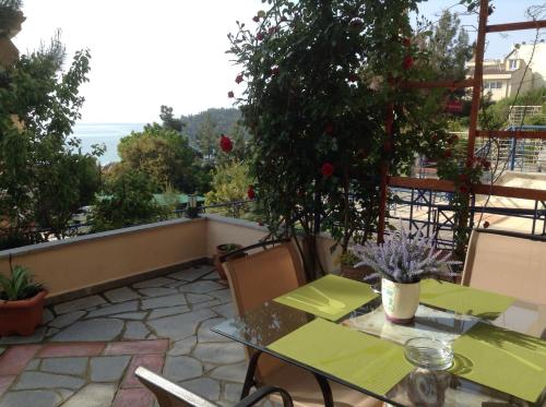  Lydia's 4 Your Holidays in Kavala