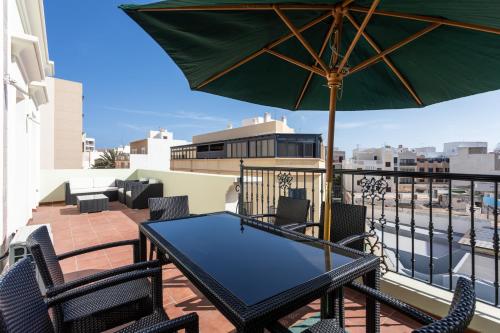 Rooms & Suites Terrace 3A, Арресифе (фото 4)