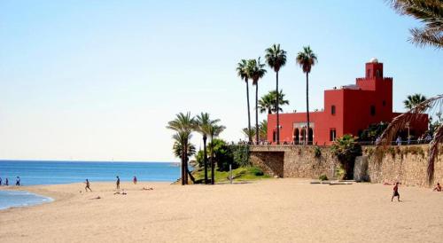 797 Holiday Rentals- Estudio Benalmadena cerca de la Playa y Puerto Marina