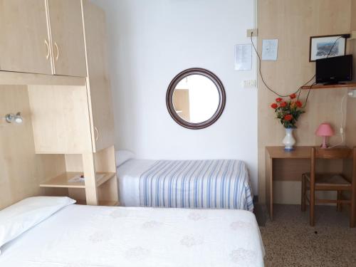 Hotel Villa Dina - image 12