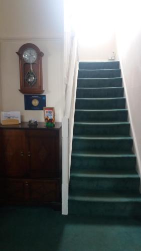 Plumtree House - image 6