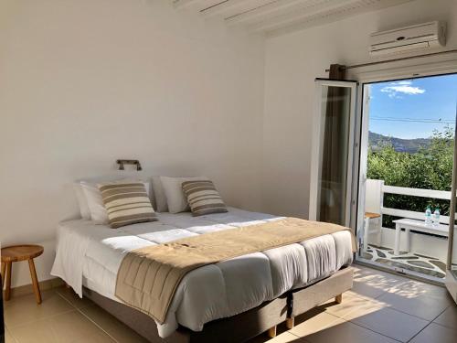 Superior Room with  Balcony and Sea View image 4