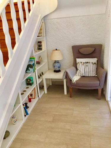 Cascais Seaside Garden Villa in São Domingos de Rana