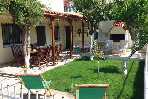  Family Villas Salamina Home-120m² Garden-500m² in 18900 Kakí Vígla