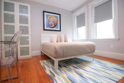 A Stylish Stay w/ a Queen Bed, Heated Floors.. #31 Brookline