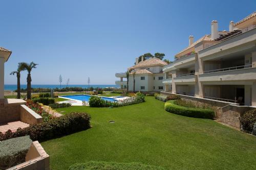 Kert, Appt 311 Heaven Beach-Paseo-All year heated pool-Free Bikes in Playa del Sol Villacana