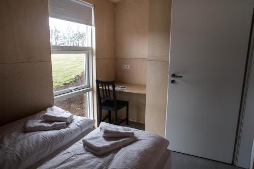 Einishus Cottages - image 10
